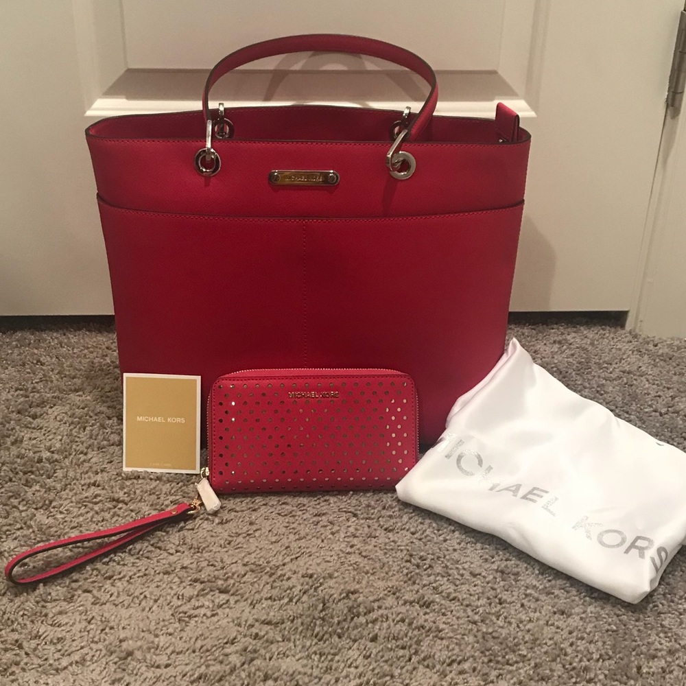 NWT pink Michael Kors tote bag and wallet